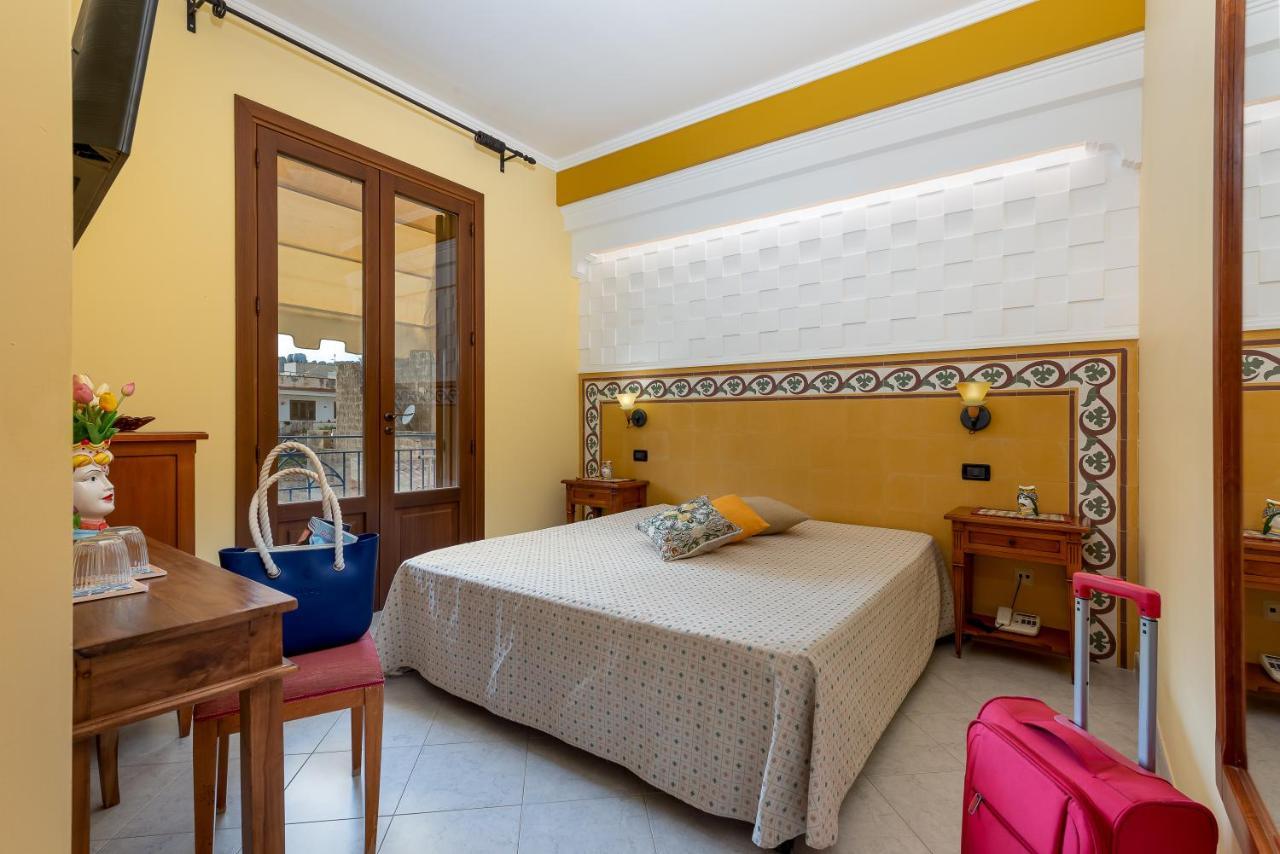 Hotel Mediterraneo Centro San Vito Lo Capo Esterno foto