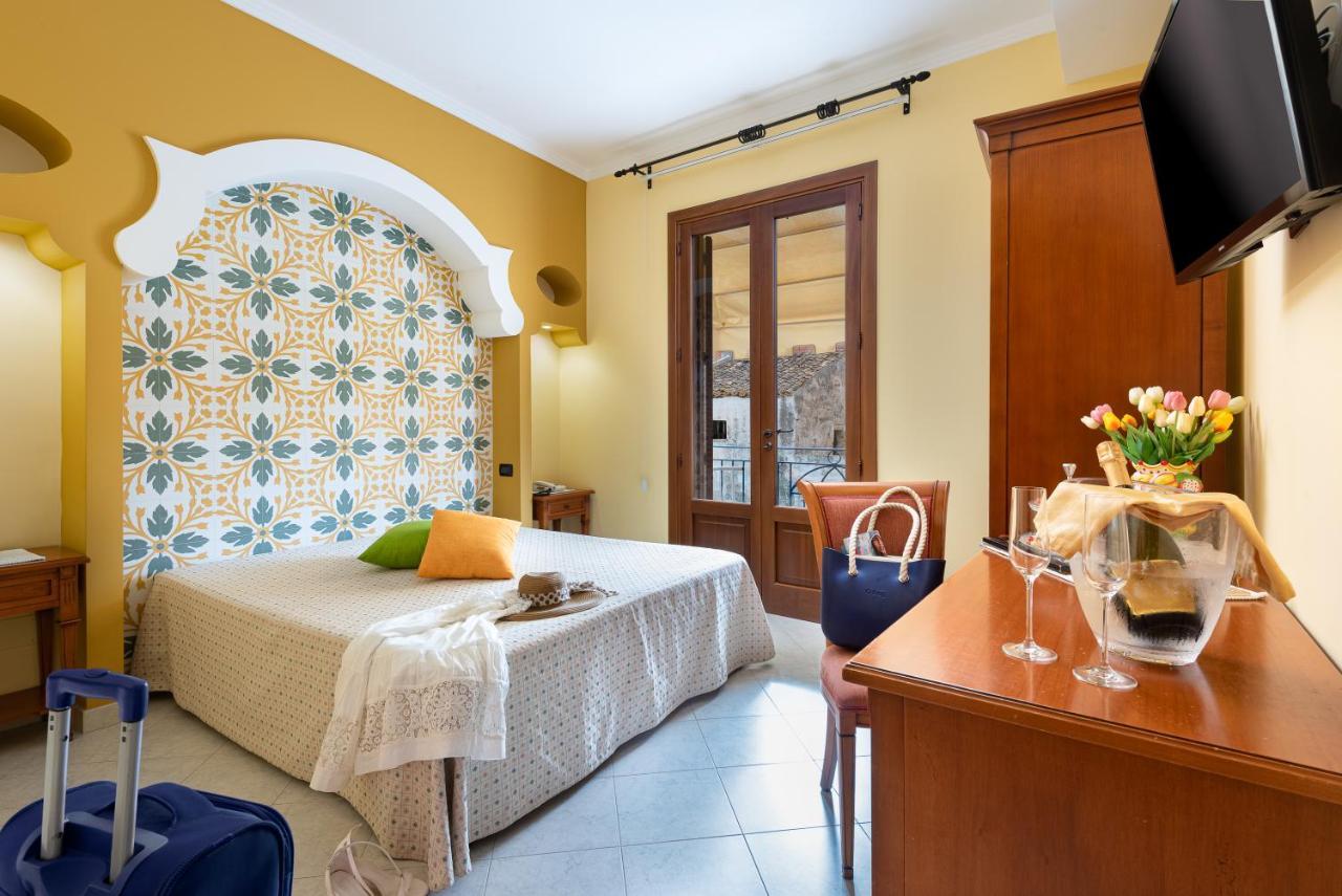 Hotel Mediterraneo Centro San Vito Lo Capo Esterno foto