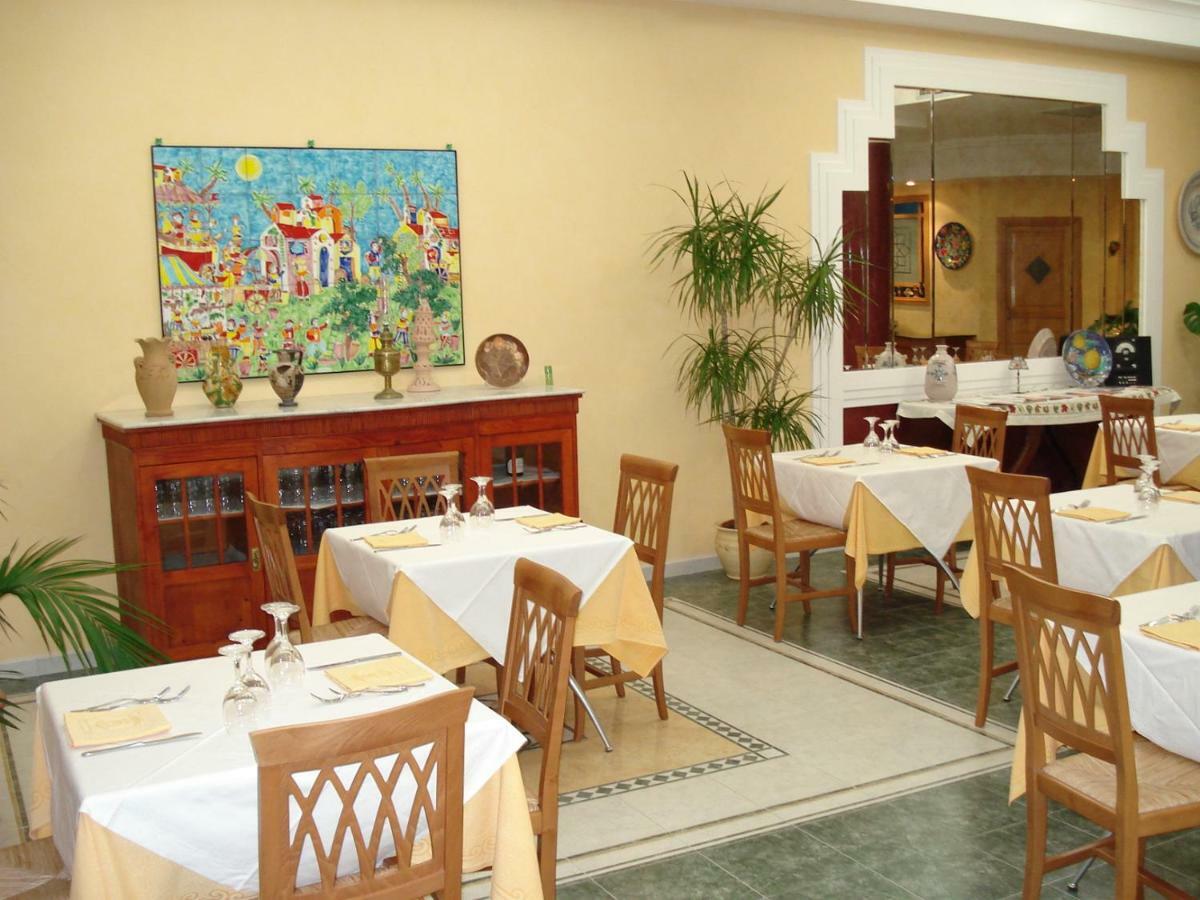Hotel Mediterraneo Centro San Vito Lo Capo Esterno foto